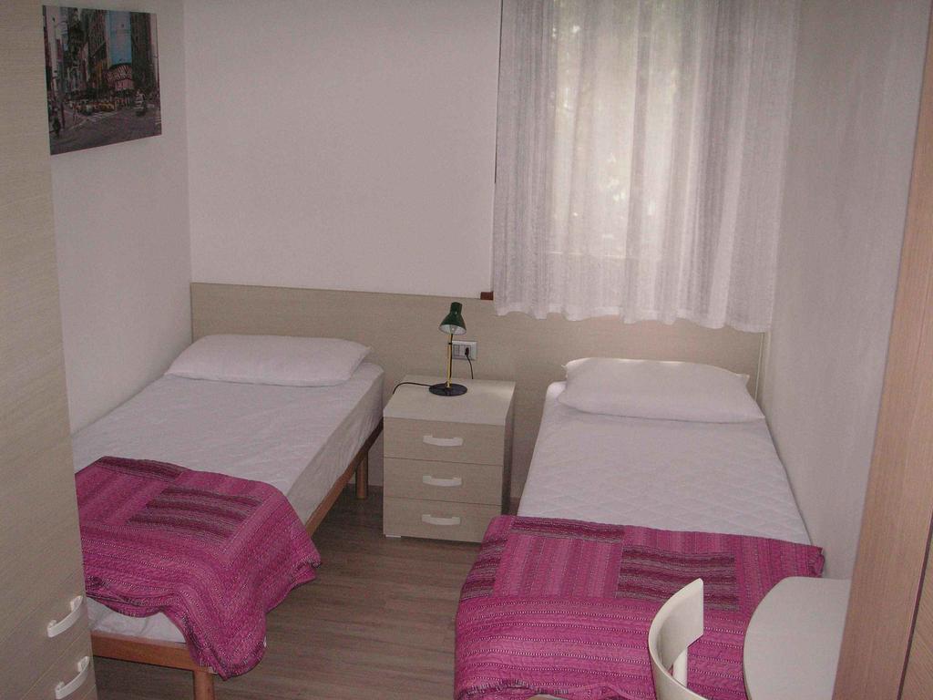 Ferienwohnung Casa Ferrari Monica Calceranica al Lago Zimmer foto